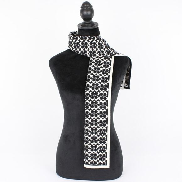 Coach Black&Cream Signature Monogram Wool Scarf - Picture 3 of 5
